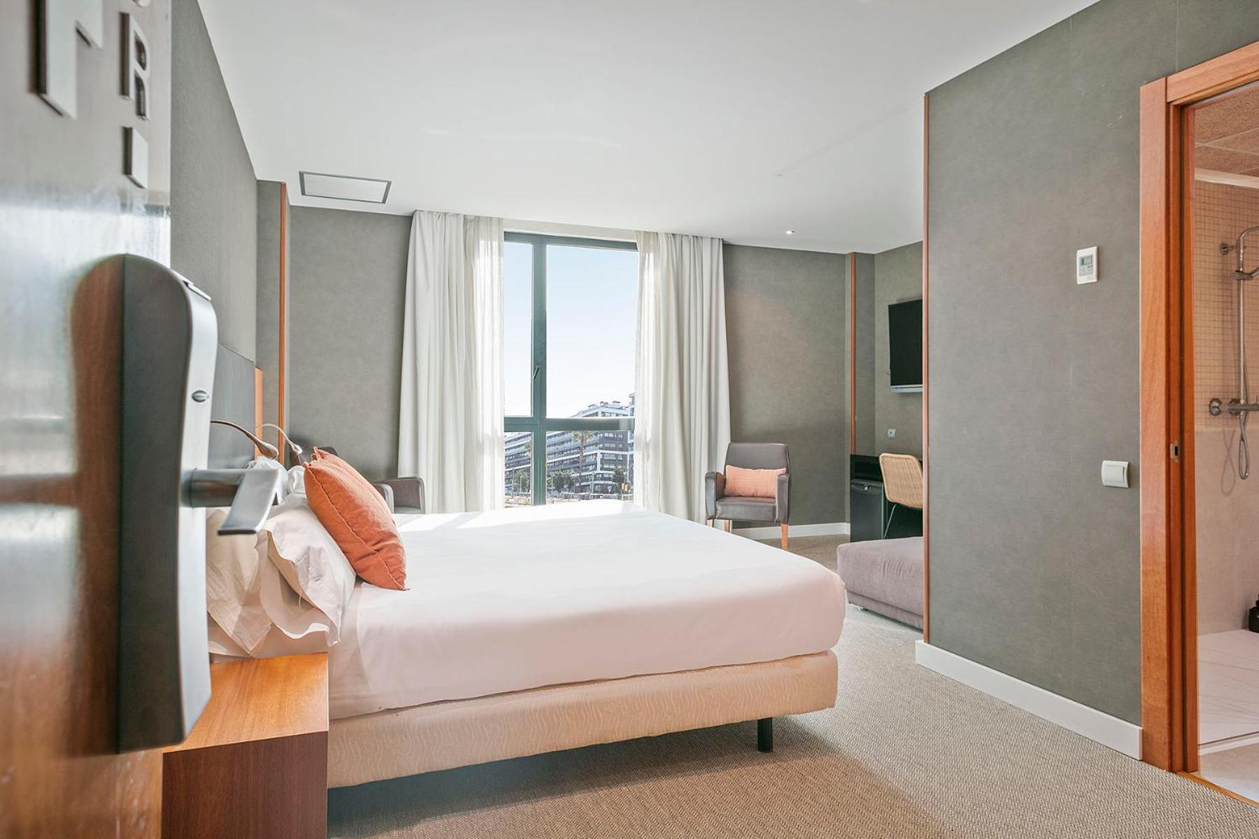 Junior Suite,1618819143:JPEG
